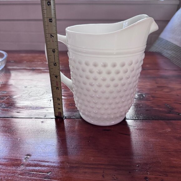Vintage Anchor Hocking Hobnail Milk Glass Pitcher - Picture 3 of 8